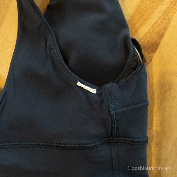 lululemon Align™ V-Neck Bra – Navy – US 6 - Picture 9 of 9